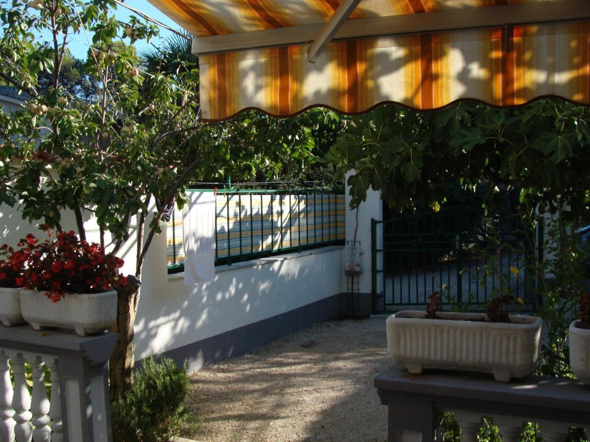 Apartments By The Sea Jadrija, Sibenik - 11356 Exterior foto
